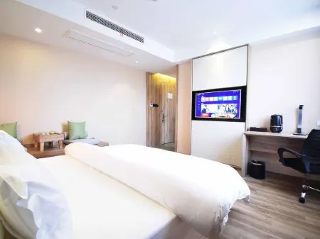 Jinjiang Metropolo Houhai University Metro Station Nanjing Hotel Отели рядом с достопримечательностью «Foding  Palace»