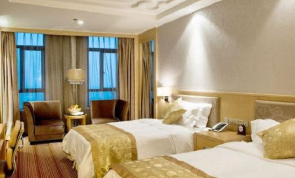 Golden Mountain International Hotel