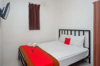 RedDoorz at Jalan Somba Opu Losari Hotels in Ujung Pandang