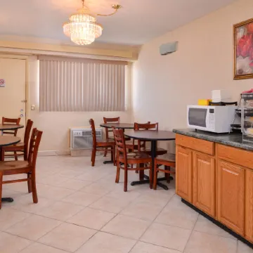 Americas Best Value Inn-Pittsburgh Airport