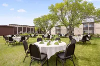 Ramada by Wyndham Bismarck - breakfast