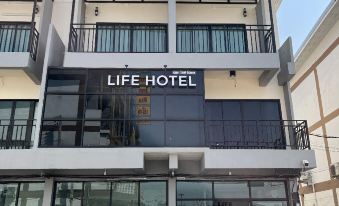 Life Hotel Rong Khun