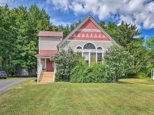 Peaceful Finger Lakes Apartment with Patio!