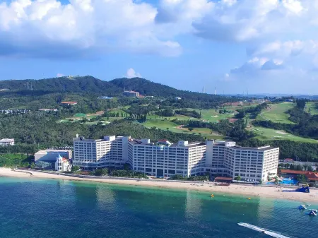 Rizzan Sea Park Hotel Tancha Bay Отели рядом с достопримечательностью «National Institute of Information and Communications Technology Okinawa Electromagnetic Wave Technol»