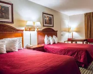 Econo Lodge Hotels in Upper Grand Lagoon