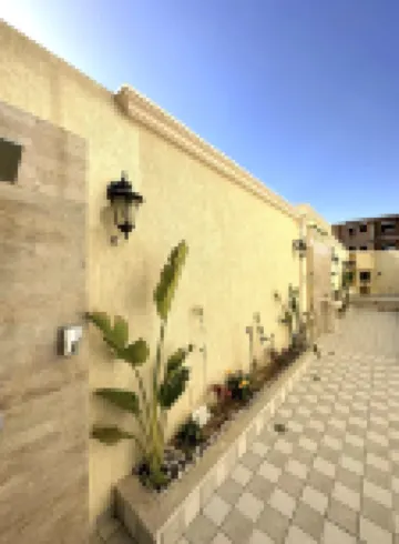 Lovely 3 Bedrooms Fully Equipped with Central AC.