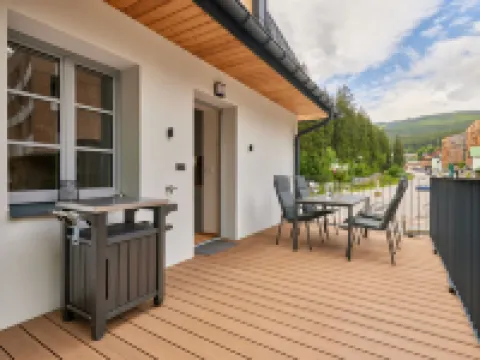 Mountain Bliss Lounge & Grill Terrace 派克波特斯耐茲庫酒店