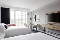 Kimpton the Forum Hotel Hotels in Jack Jouett