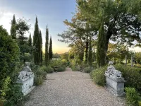 Jardins Haute Couture Hotels in Bourgueil