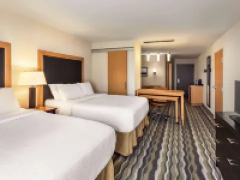 Wyndham Avon Hotels in Lorain County