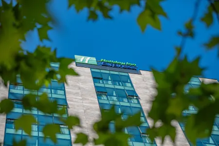 Holiday Inn Express Yerevan by IHG