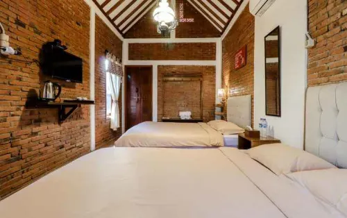Omah Teras Bata Guesthouse - Bintang 2