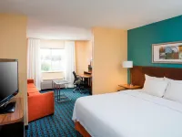 Fairfield Inn & Suites Greeley Hotels in Greeley