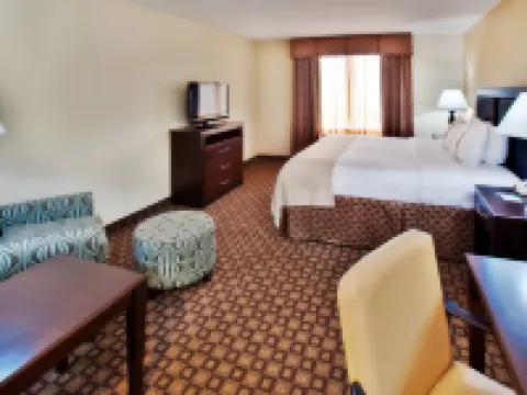 Holiday Inn QUINCY by IHG クインシーのホテル