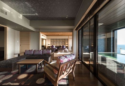 이나토리 긴스이소 온천