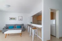 Apartamentos Elena - 2-Star