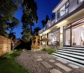 Shunan Zhuhai Zhuye·shang Homestay·Quanzhu Banquet Hotels near Shunan Bamboo Sea · Yingfeng Bay Plaza