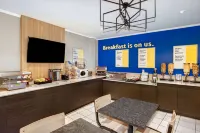 Days Inn by Wyndham Edmundston - breakfast