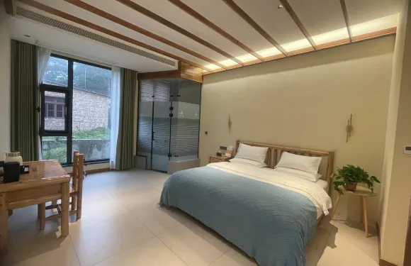 嶼秦月山頂藍田秦嶺民宿（九灞路1號分店）