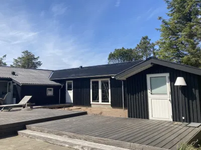 "Aleko" - 2.5km from the Sea Hotels near Blaabjerg Lysstoberi