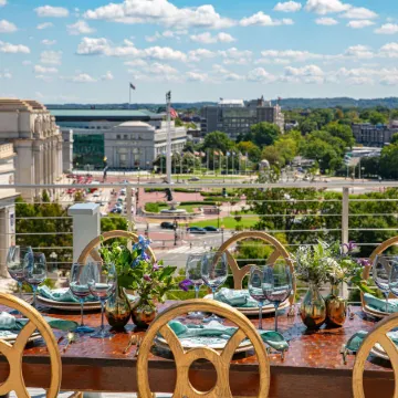 The Royal Sonesta Washington DC Capitol Hill Отели рядом с достопримечательностью «Капитол»