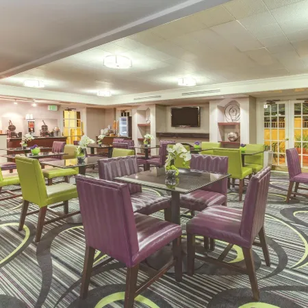 Days Inn by Wyndham Gainesville University I-75