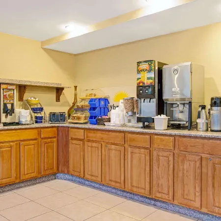 Days Inn by Wyndham Parsippany