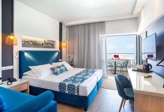 3. 머큐어 르호데스..