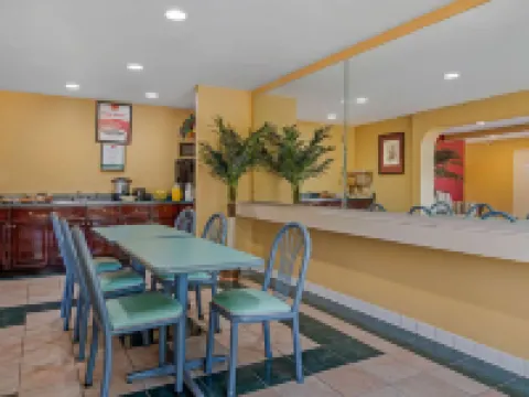 Econo Lodge Union City - Atlanta South Hotels in Union City