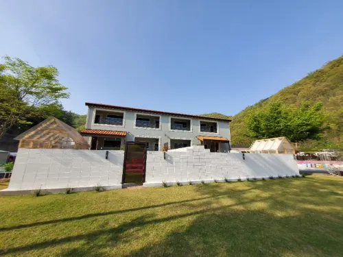Geumsan Painting Pension 錦山郡住宿飯店