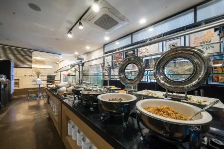 Hotel Noblestay Отели рядом со станцией Станция Донгдаэгу