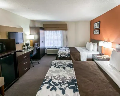 Clarion Inn & Suites DFW North Các khách sạn ở Irving