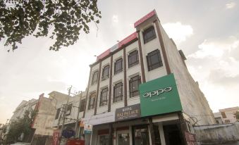 Hotel Raj Palace