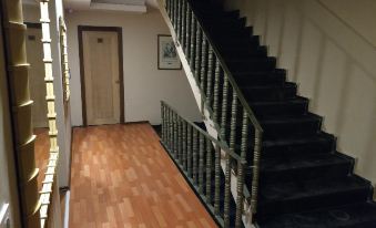 Gvar Apart Hotel - Hizvo