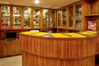 Summit Ttakshang Residency Hotel & Spa Mg Marg - Bares