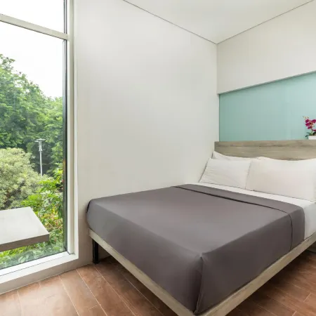 Lively Hotel City Center Surabaya