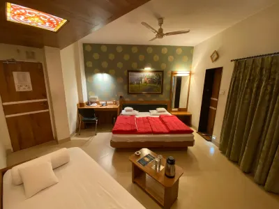 Panchavati Elite Inn Hotel berhampiran Navshya Ganapati Temple