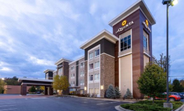 La Quinta Inn & Suites by Wyndham Morgantown