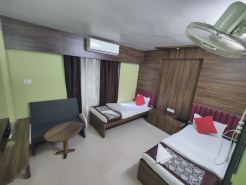 Jagat Hotel