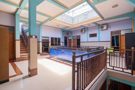 RedDoorz Syariah Near Alun-Alun Bojonegoro