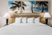 Days Inn by Wyndham St. Petersburg Central