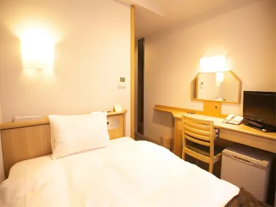Yokote Plaza Hotel Отели в г. 