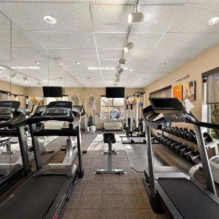 Comfort Inn & Suites Airport Convention Center