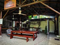 Cabinas Tropicales Hotels in Puerto Jimenez