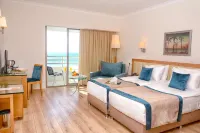 Korumar Hotel Deluxe Hotel di Bayraklidede Mahallesi