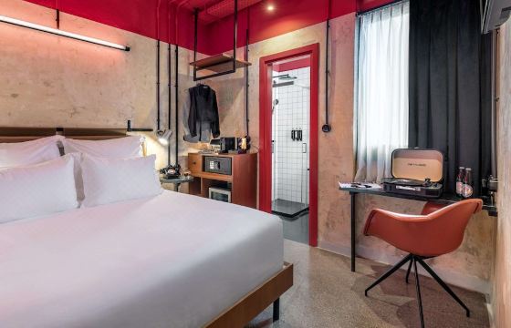 브 레드 아테네 - 손 오브 어 브라운 객실 내부