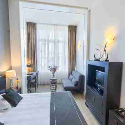Hotel Chariot Rooms