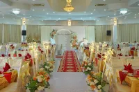 Hoa Binh 1 Hotel Hoteles en P. Mỹ Bình