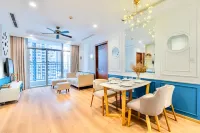 Moxy Hcmc Aparts - Vinhomes Central Park, Ice Rink 호찌민시 호텔
