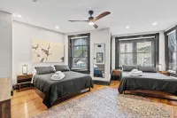 Grand, Historic Logan Circle Townhouse - Homestays